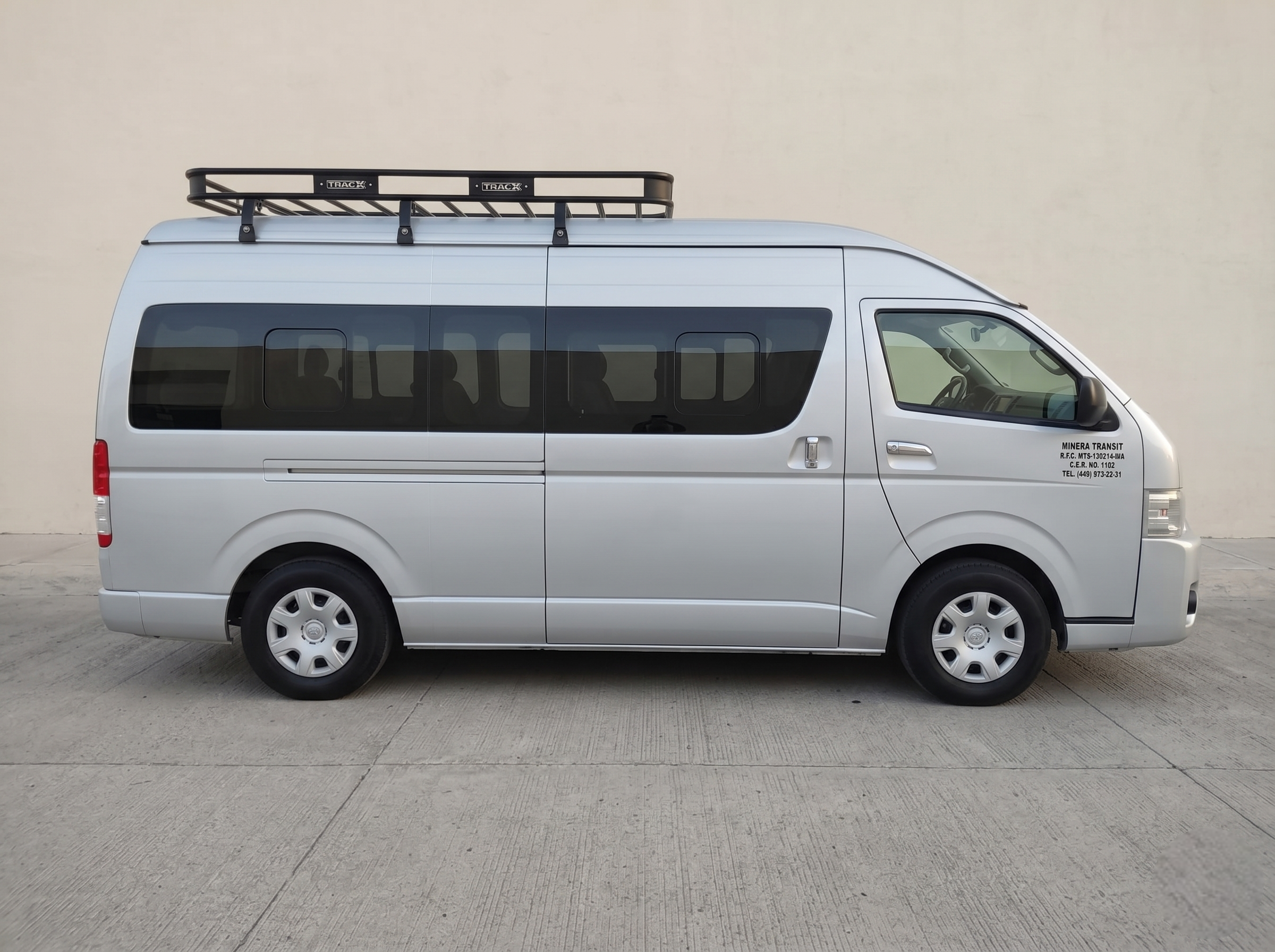 Toyota Hiace portada de catalogo